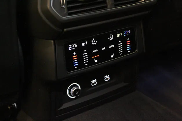 Lamborghini Urus E-Gear PPF-Folie | Bang & Olufsen Sound | Sitzbelüftung | Sitzheizung | Massagesitze | Night Vision | Sitzheizung Hinten |