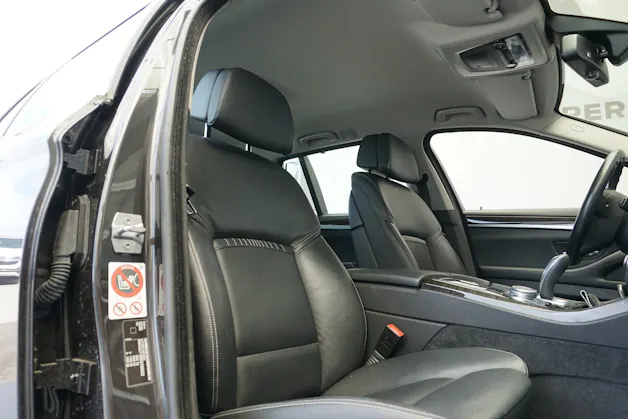 BMW 528i xDrive Touring Luxury 245PS mit Abstandsregeltempomat