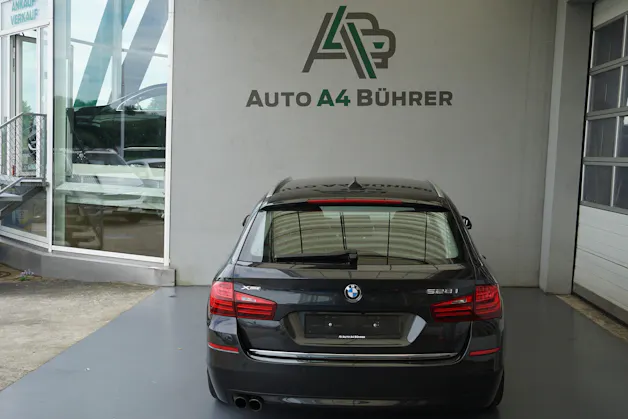 BMW 528i xDrive Touring Luxury 245PS mit Abstandsregeltempomat