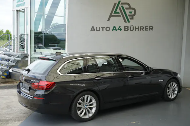 BMW 528i xDrive Touring Luxury 245PS mit Abstandsregeltempomat