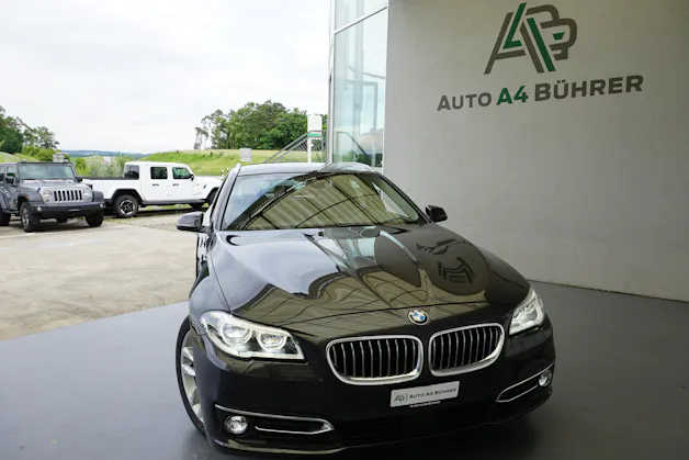 BMW 528i xDrive Touring Luxury 245PS mit Abstandsregeltempomat