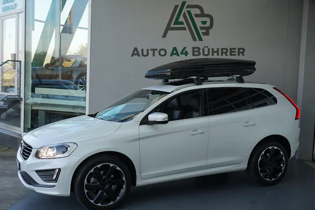 VOLVO XC60 T6 AWD Momentum R-Design Geartronic