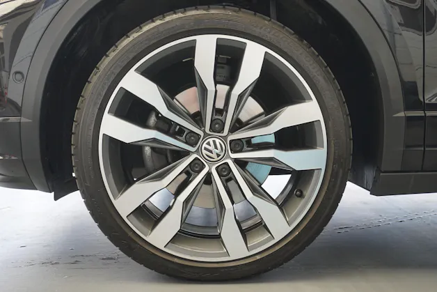 VW T-Roc 1.5 TSI EVO R-Line Cabriolet DSG-Automat 150PS mit Lederausstattung und Abstandsregeltempomat