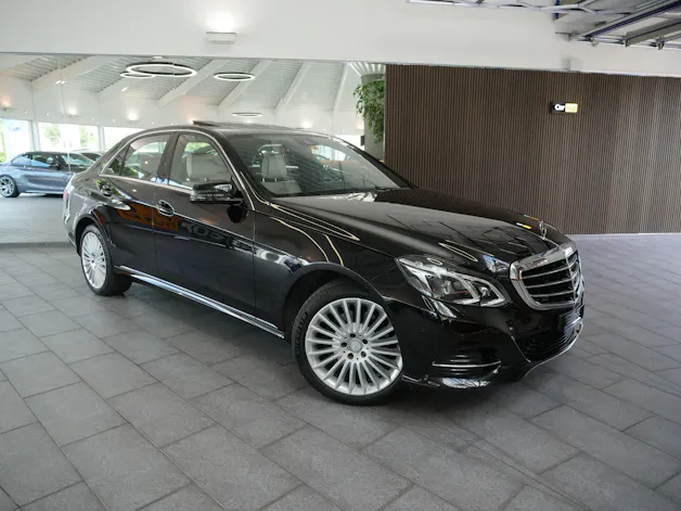 MERCEDES-BENZ E 350 BlueTEC Elégance 4Matic 7G-Tronic