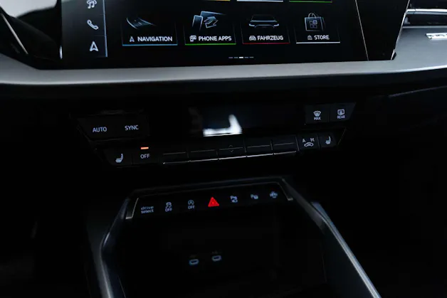 AUDI A3 Sportback 40 TFSi quattro S Line S-Tronic Automat