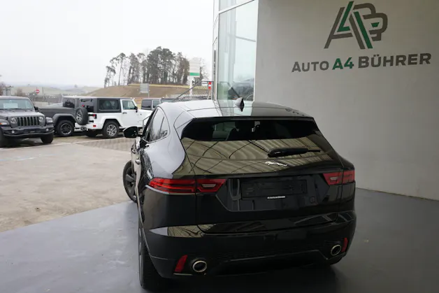 Jaguar E-Pace P250 R-Dynamic SE AWD aus erster Hand!! 100% Benziner