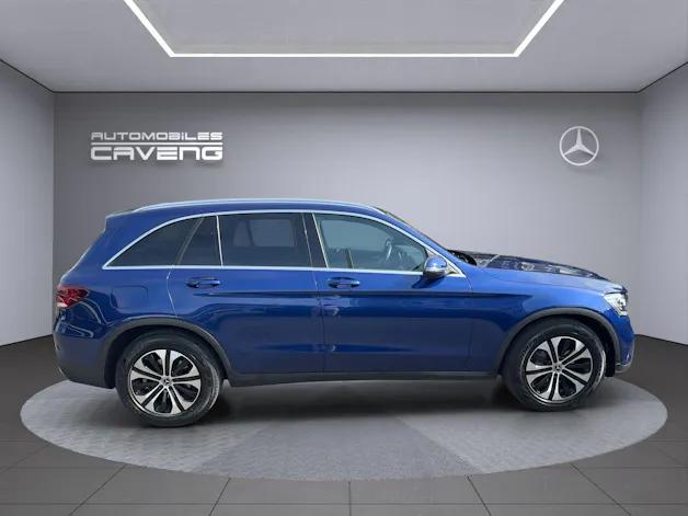 MERCEDES-BENZ GLC 200 AMG Line 4Matic 9G-Tronic