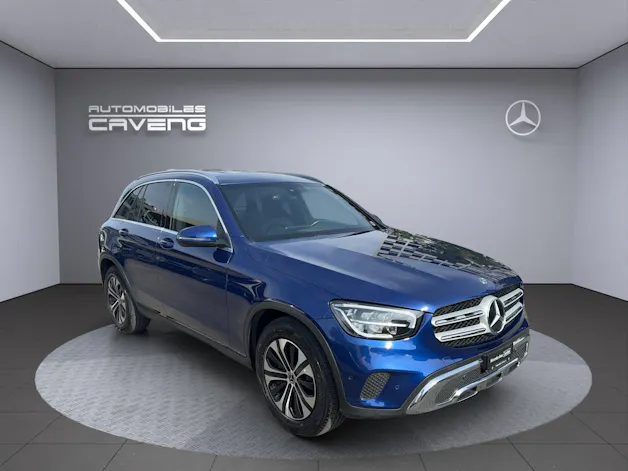 MERCEDES-BENZ GLC 200 AMG Line 4Matic 9G-Tronic