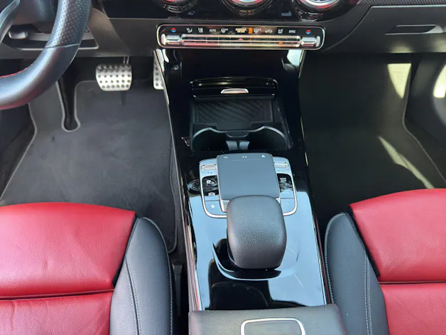 MERCEDES-BENZ CLA 250 4Matic AMG Line 7G-DCT