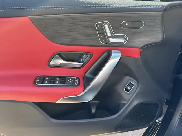 MERCEDES-BENZ CLA 250 4Matic AMG Line 7G-DCT