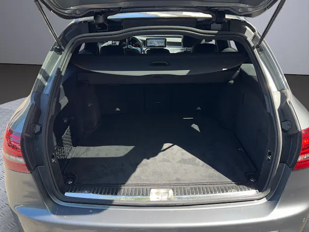 MERCEDES-BENZ C 200 Swiss Star AMG Line 4M 9G-Tronic