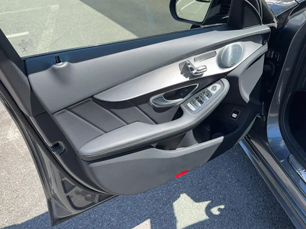 MERCEDES-BENZ C 200 Swiss Star AMG Line 4M 9G-Tronic
