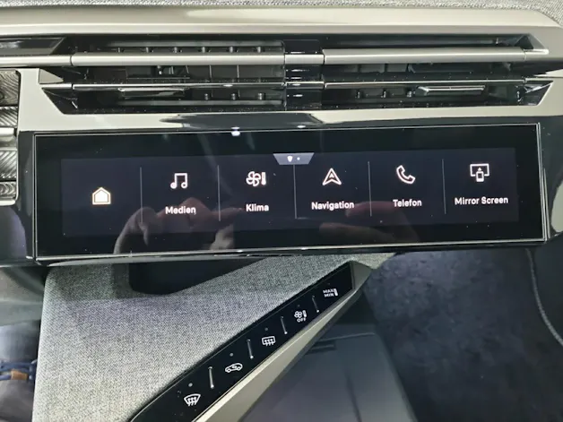 PEUGEOT 5008 145 Hybrid GT 7-Plätzer Pano