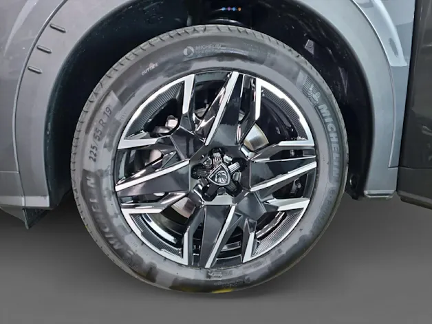 PEUGEOT 5008 145 Hybrid GT 7-Plätzer Pano
