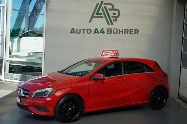 MERCEDES-BENZ A 200 Urban Automat mit Leder