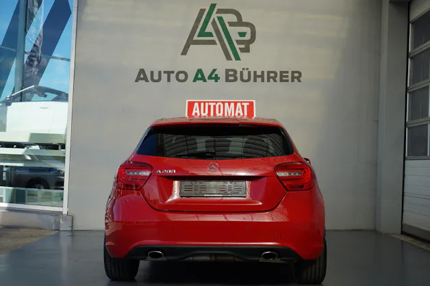 MERCEDES-BENZ A 200 Urban Automat mit Leder