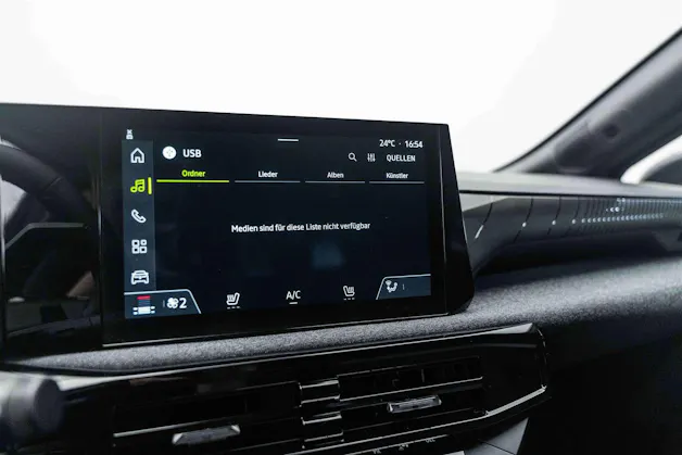 RENAULT Clio 1.2 TCe Evolution NEUES MODELL EDC-Automat