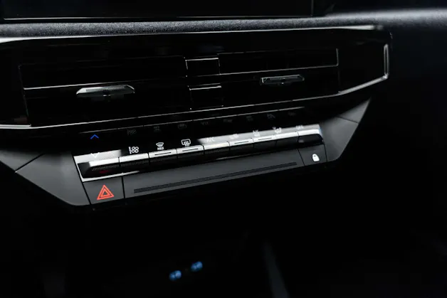 RENAULT Clio 1.2 TCe Evolution NEUES MODELL EDC-Automat