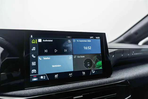 RENAULT Clio 1.2 TCe Evolution NEUES MODELL EDC-Automat