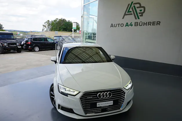 AUDI A3 40 TFSI e-tron Sport 204PS Automat "kann rund 35 bis 40km rein elektrisch fahren"