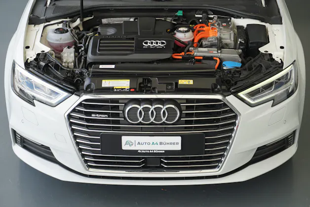 AUDI A3 40 TFSI e-tron Sport 204PS Automat "kann rund 35 bis 40km rein elektrisch fahren"