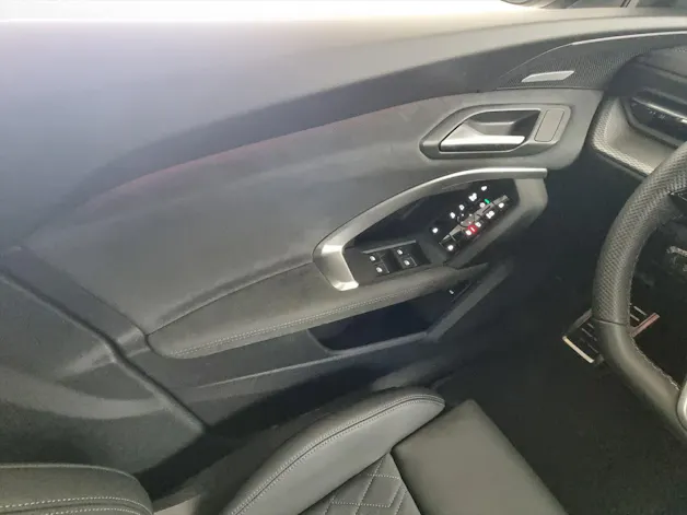 AUDI SQ5 TFSI quattro S-tronic