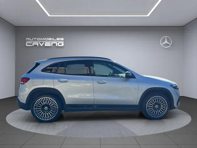 MERCEDES-BENZ EQA 350 AMG Line 4Matic