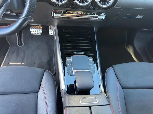 MERCEDES-BENZ EQA 350 AMG Line 4Matic