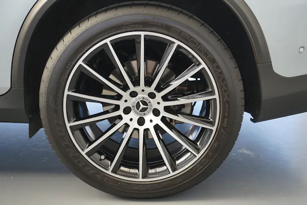 MERCEDES-BENZ GLC Coupé 400d AMGLine 4M 3,0 V6 330PS