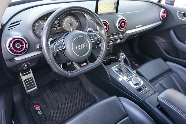 AUDI S3 2.0 TFSI quattro SB 301PS S-Tronic-Automat