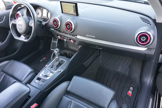 AUDI S3 2.0 TFSI quattro SB 301PS S-Tronic-Automat