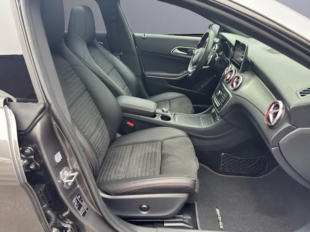 MERCEDES-BENZ CLA Shooting Brake 220 AMG Line 4Matic 7G-DCT
