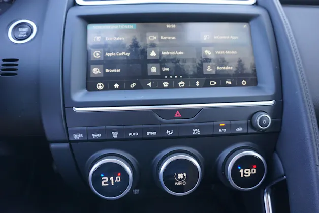 Jaguar E-Pace P200 AWD
