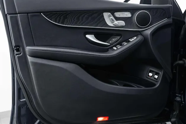 MERCEDES-BENZ GLC 300 4Matic 9G-Tronic Advantage