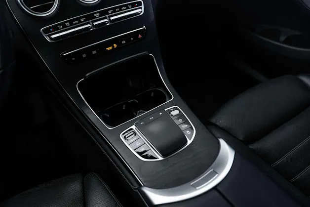 MERCEDES-BENZ GLC 300 4Matic 9G-Tronic Advantage