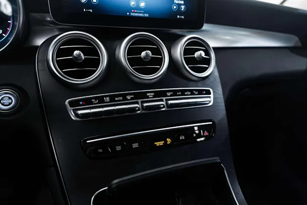 MERCEDES-BENZ GLC 300 4Matic 9G-Tronic Advantage