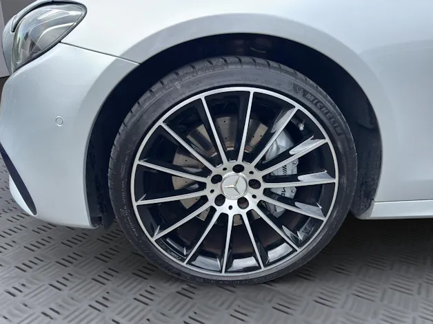 MERCEDES-BENZ E 43 AMG 4 Matic 9G-Tronic