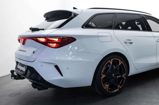 CUPRA CUPRA LEON ST 2.0 TSi VZ 333PS 4Drive DSG-Automat