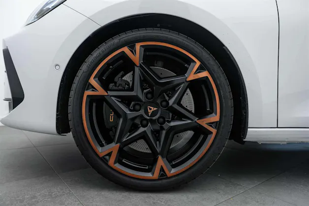 CUPRA CUPRA LEON ST 2.0 TSi VZ 333PS 4Drive DSG-Automat