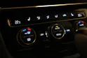 VW Golf 2.0 TSI R 4Motion DSG | Digital-Tacho | Totwinkelassist. | Distanzregler | RF-Kamera |