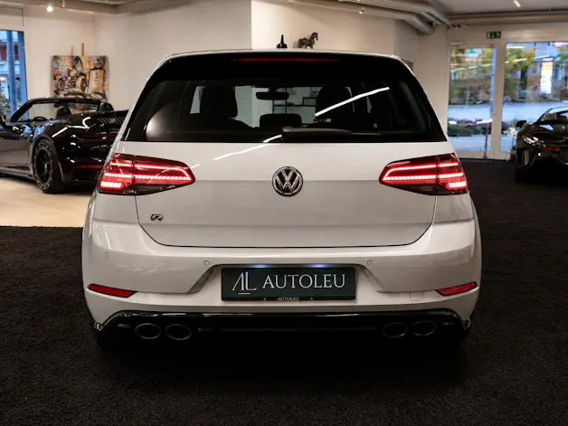 VW Golf 2.0 TSI R 4Motion DSG | Digital-Tacho | Totwinkelassist. | Distanzregler | RF-Kamera |