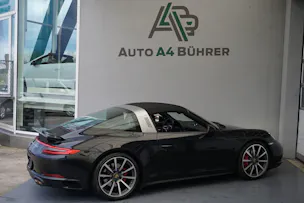 PORSCHE 911 Targa 4S