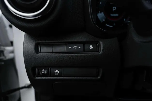 NISSAN Juke 1.0 DIG-T N-Connecta DCT-Automat