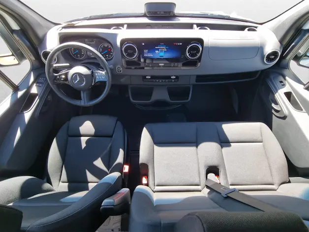 MERCEDES-BENZ eSprinter 320 56kWh StPro
