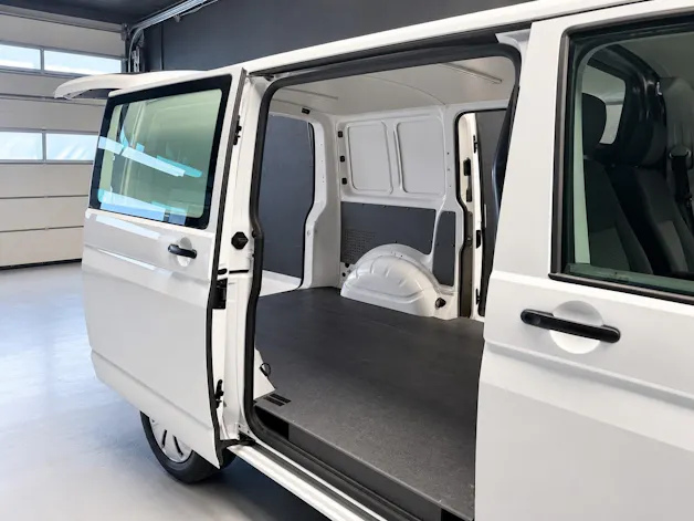 VW T6.1 2.0 TDI DSG • Schiebetüren links & rechts