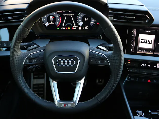 AUDI A3 Sportback TFSI 110 kW S line S tronic