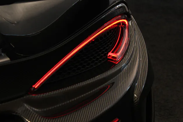 McLaren 570S Coupé 3.8 V8 SSG Schmohl Service | Full Carbon Exterieur-Paket | Liftsystem | Carbon Umbau 600LT | Bowers & Wilkins |