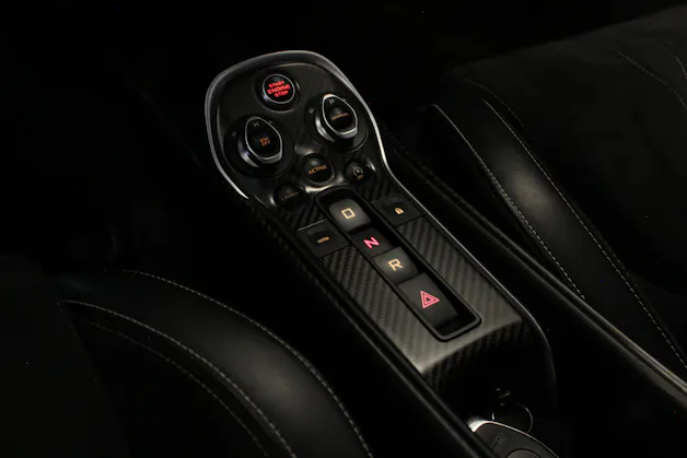 McLaren 570S Coupé 3.8 V8 SSG Schmohl Service | Full Carbon Exterieur-Paket | Liftsystem | Carbon Umbau 600LT | Bowers & Wilkins |