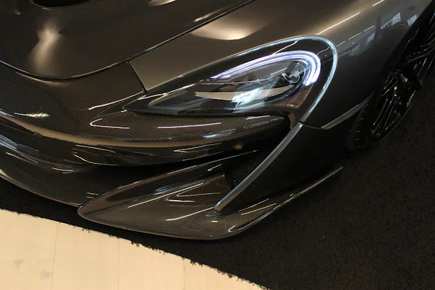 McLaren 570S Coupé 3.8 V8 SSG Schmohl Service | Full Carbon Exterieur-Paket | Liftsystem | Carbon Umbau 600LT | Bowers & Wilkins |