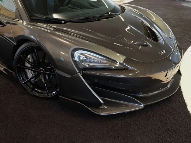 McLaren 570S Coupé 3.8 V8 SSG Schmohl Service | Full Carbon Exterieur-Paket | Liftsystem | Carbon Umbau 600LT | Bowers & Wilkins |